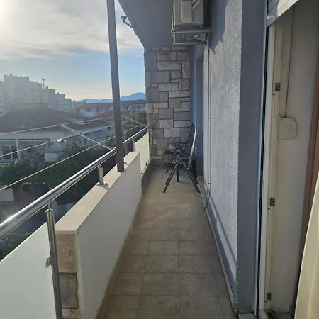 Mateo Apartment